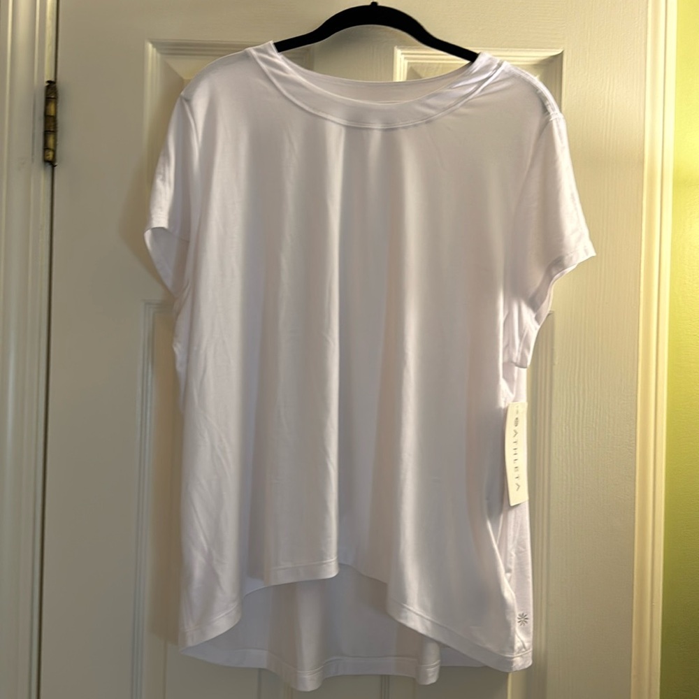 NWT Athleta with ease Tshirt